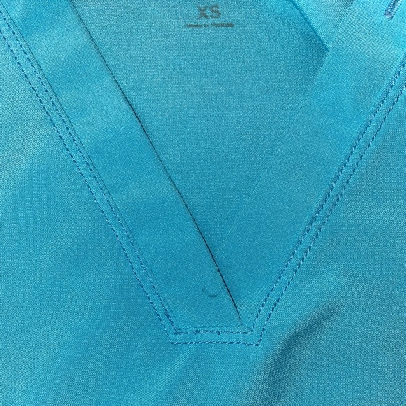 Carhartt Scrub Top - Picture 4 of 4